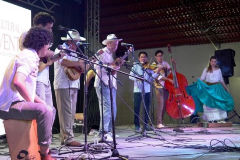 La Secretaría de Cultura de Veracruz, con motivo de las Fiestas de la Candelaria, llevó a cabo el Foro Cultural del Sotavento, espacio de diálogo, reflexión y difusión de las novedades editoriales y musicales de la región sotaventina.