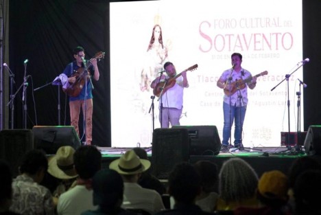 La Secretaría de Cultura de Veracruz, con motivo de las Fiestas de la Candelaria, llevó a cabo el Foro Cultural del Sotavento, espacio de diálogo, reflexión y difusión de las novedades editoriales y musicales de la región sotaventina.