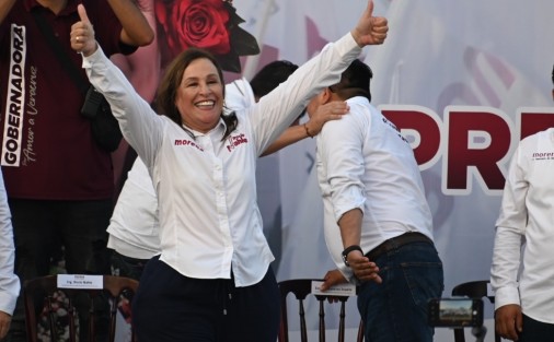 Rocío Nahle su precampaña a la gubernatura de Veracruz en el puerto de Alvarado, ante miles de simpatizantes de Morena, Partido Verde, Partido del Trabajo y Fuerza por México. Destacó la presencia de Javier Herrera Borunda, secretario de Organización del Comité Nacional del PVEM.