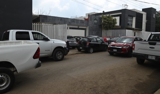 Así luce el penal de Pacho Viejo con la llegada a los juzgados, de Jorge N, ex fiscal general del Estado,  para que responda por el presunto delito de tortura.
