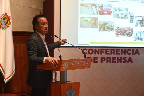 Las instituciones que integran la Coordinación Estatal para la Construcción de la Paz, conjuntamente con la Fiscalía General del Estado (FGE), procuran justicia a las víctimas y tranquilidad en esta parte del territorio veracruzano, aseguró en conferencia de prensa el gobernador Cuitláhuac García Jiménez.