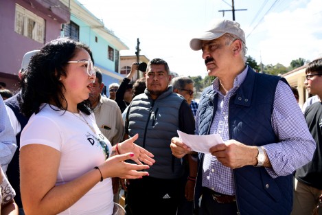 El Edil expuso que con el respaldo de las y los regidores que son quienes aprueban la construcción de acciones de infraestructura, y los integrantes del Consejo de Desarrollo Municipal, que supervisan que estas se realicen de acuerdo con los proyectos ejecutivos y con calidad, se está realizando la obra que la sociedad xalapeña merece.