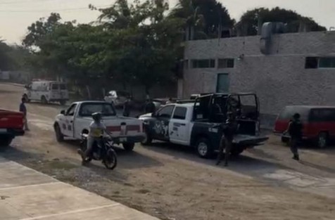  La Fiscalía General del Estado informa que, a través de la Fiscalía Regional zona centro Veracruz, se ha iniciado una carpeta de investigación por el homicidio de un hombre identificado como Policarpio N, quien perdió la vida por proyectil de arma de fuego, en la Calle Felipe Ángeles, sin número, en la colonia Centro, de Ciudad José Cardel, municipio de La Antigua. 