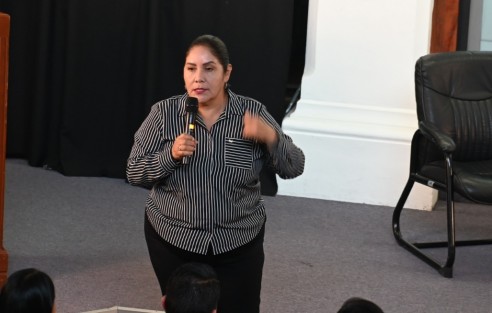 La candidata al Senado de la República por la coalición Sigamos Haciendo Historia, Claudia Tello Espinoza, descartó que hubiera alguna diferencia con Manuel Huerta, luego del cambio en el orden de la fórmula. 