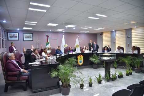 La Diputación Permanente de la LXVI Legislatura del estado, tomó conocimiento de las solicitudes de licencia para separarse del cargo de las diputadas Ana Miriam Ferráez Centeno, Elizabeth Cervantes de la Cruz y Verónica Pulido Herrera. 