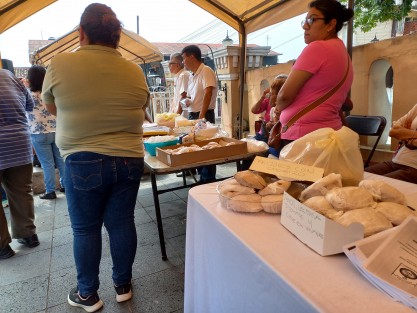 En el marco de la fiesta patronal de la parroquia de San José,  en el centro de Xalapa,  se lleva a cabo este domingo una kermesse tradicional en el atrio del templo, con antojitos y presentación de grupos artísticos. 