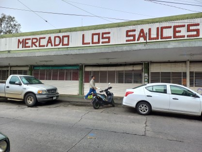 Por trabajos de limpieza y fumigación, este miércoles permaneció cerrado el mercado Los Sauces. Mañana jueves volverá a abrir sus puertas a todos sus clientes. 