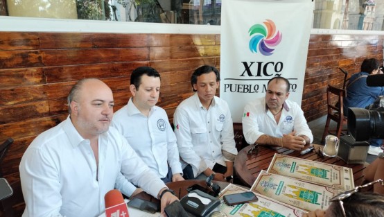 Integrantes de Clásicos en la Real dieron a conocer la realización de la Segunda Edición de la Exhibición de Autos Clásicos se realizara el próximo  6 de abril del 2024 en la Avenida Hidalgo en el municipio de Xico, Ver. 