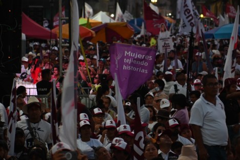 Personajes de Morena, aliados y simpatizantes acudieron al arranque de campaña de su candidata a la gubernatura. 
