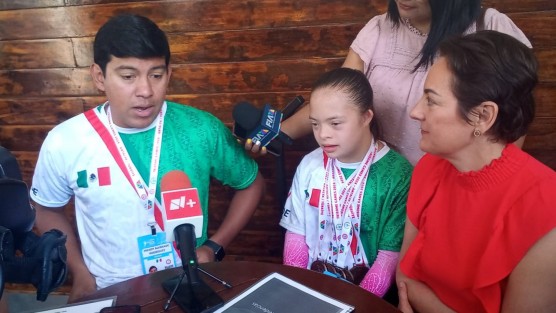 Al igual que otros deportistas de incluso disciplinas y categorías más renombradas, la joven gimnasta carece del apoyo económico de autoridades deportivas de los distintos niveles. 
