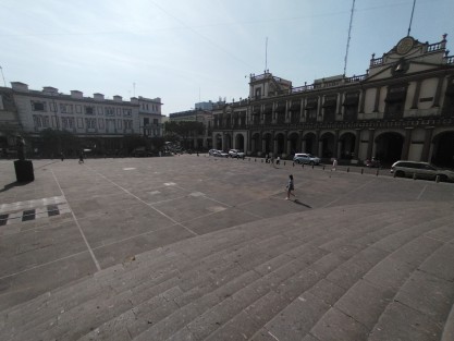Así luce la Plaza Lerdo después de ser liberada tras  más de un año de permanecer ocupada por manifestantes de la agrupación FNLS.