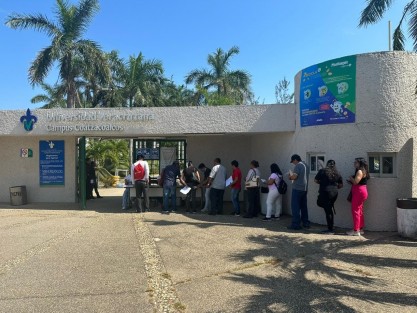 El OPLE Veracruz aplicó el examen de conocimientos, habilidades y aptitudes a aspirantes a Supervisora y Supervisor Electoral Local (SEL), y Capacitadora y Capacitador Asistente Electoral Local (CAEL), en las 36 sedes de todo el estado de Veracruz, a cargo del personal del Centro de Estudios de Opinión y Análisis de la Universidad Veracruzana. OPLE