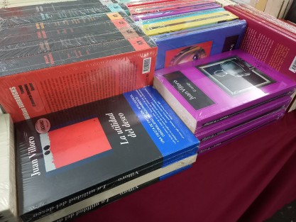 Como parte de las actividades de la Feria Xalapeña del Libro, este 23 de abril a las 17 horas, el escritor Juan Villoro, a quien se dedica el evento, ofrecerá una conferencia en la USBI. 