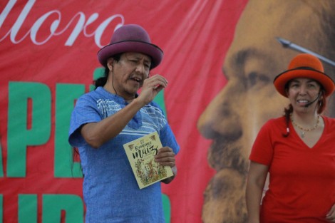 Martín Corona presentó con  Juglaria Cuentos, su libro el Romance del Maíz y su Semilla, una obra para que las infancias actuales no olviden la importancia de este producto en la cultura mexicana. 