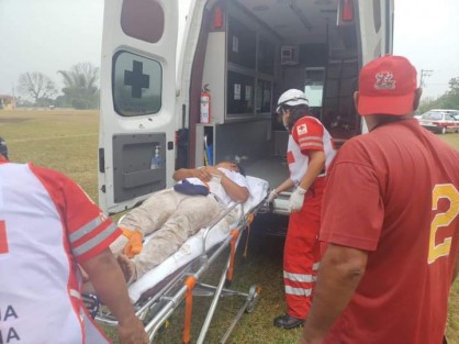 Los heridos fueron trasladados a un hospital de Xalapa  para su atención.  