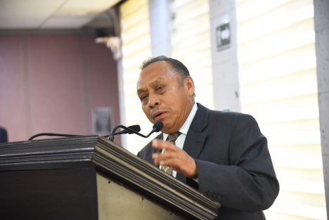 El representante del Distrito VI de Papantla, Bonifacio Castillo Cruz, presentó a la Diputación Permanente un Anteproyecto con Punto de Acuerdo por el que se prevé un exhorto al Orfis para que encuentre alternativas tecnológicas u otros medios, a fin de garantizar la realización de obras en beneficio de las comunidades de los Pueblos Originarios alejados o municipios colindantes con otras entidades federativas. 