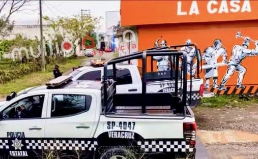 Elementos de la SSP y otras corporaciones lograron la liberación de una mujer  víctima de secuestro en La Rueda, Lomas Residencial rumbo a la carretera Poza Rica- Cazones. Así mismo la detención de 5 sujetos presuntos implicados en el delito. 