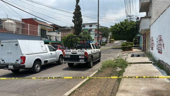 El hombre habría retirado un mdp y ya que portaba arma repelió a los asaltantes, uno de los cuales resultó herido.