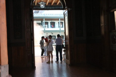 Para tranquilizar a padres de familia y comunidad en general, autoridades escolares informaron en redes sociales que no hubo lesionados. Cabe señalar que los alumnos se encuentran celebrando su semana del estudiante.  Foto: 