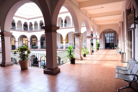 En cumplimiento a las Condiciones Generales de Trabajo, el viernes 10 de mayo es día de asueto para el personal sindicalizado del Ayuntamiento de Xalapa, por lo que el Palacio Municipal permanecerá cerrado. 