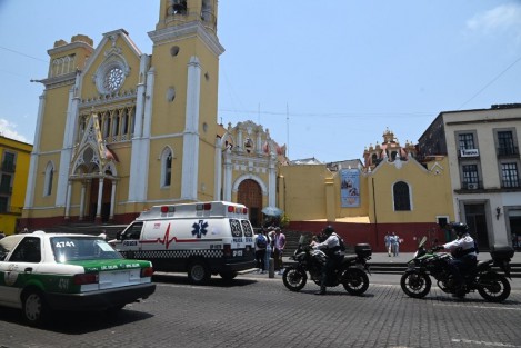 Afortunadamente fue auxiliado a tiempo por cuerpos de emergencia para ser trasladado a un hospital.  