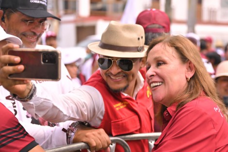 Reiteró que en el PRIAN están enojados porque piensan que quienes militan o simpatizan con la izquierda no pueden tener una calidad de vida digna y satisfactores que antes únicamente eran privilegio de unos cuantos. 