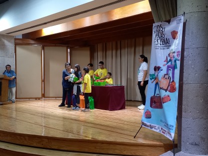 Este domingo se llevó a cabo en el auditorio del MAX la premiación del festival de teatro infantil Chicos y Chicas a Escena, el cual contó con la participación de infantes de varias ciudades delo país. Un éxito. 