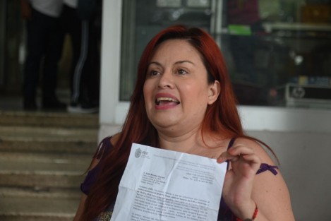 La estilista xalapeña Edith Morales Guevara exigió que las autoridades veracruzanas atiendan su denuncia y detengan a su agresor, a quien acusa de tentativa de feminicidio y trata de personas en Tijuana.