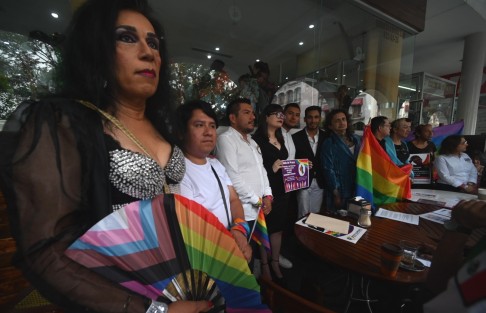 Integrantes de la comunidad LGBTTIQ+ hablaron sobre las propuestas de José Yunes para el sector. 
