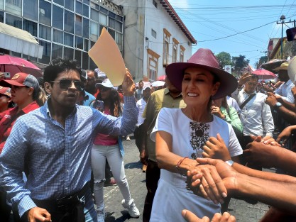 Con la asistencia de la aspirante a la Presidencia, Claudia Sheinbaum, candidatos de Morena en Veracruz cerraron campaña en Xalapa, ante miles de seguidores provenientes de diferentes puntos de la entidad. 
