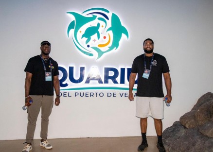 Este fin de semana, jugadores, familiares y equipo del Juego de las Estrellas 2024, y también a El Águila de Veracruz, estuvieron en el Aquarium del Puerto de Veracruz, donde convivieron con visitantes. 