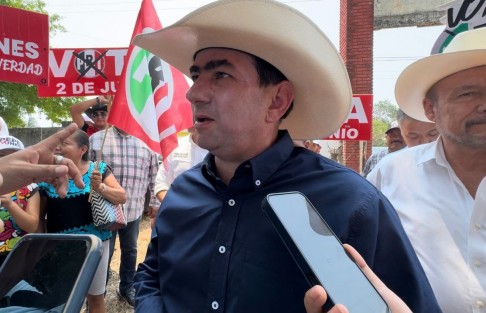 Invita Pepe Yunes al gran cierre de campaña de este miércoles 29 en Xalapa. Se llevará a cabo a las 18:00 horas en el Deportivo Ferrocarrilero de la capital. 