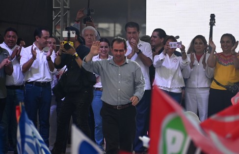 Con un amplio y fuerte llamado a la unidad y a la participación activa, Pepe Yunes cerró su campaña rumbo a la gubernatura del estado ante más de 30 mil personas, y aseguró que este domingo ¡vamos a ganar!