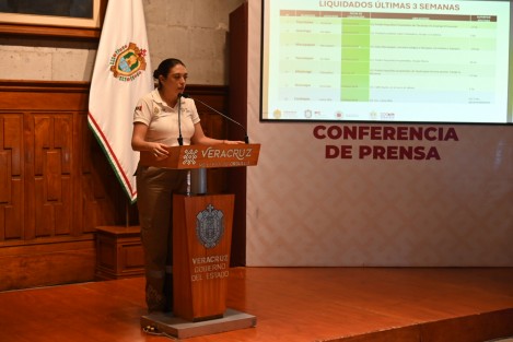 Al corte de este día, permanecen 24 siniestros en combate activo, de los cuales nueve se encuentran en semáforo verde, tres en amarillo y 12 en rojo informaron el gobernador Cuitláhuac García Jiménez y la secretaria de Protección Civil, Guadalupe Osorno Maldonado.