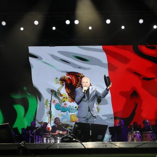 Con éxito y rompiendo récord de asistencia, inició el Salsa Fest 2024. 