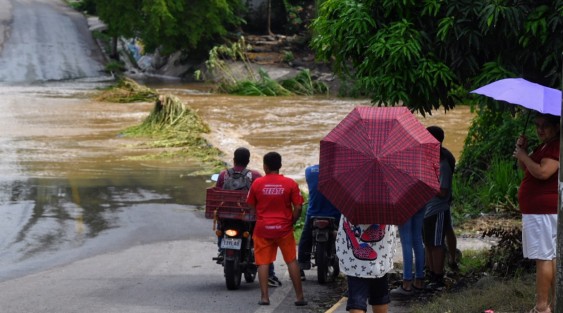 Así los ríos de respuesta rápida después de las lluvias en los alrededores de Actopan. Los habitantes comentan  que si siguen las lluvias, habría desbordamientos