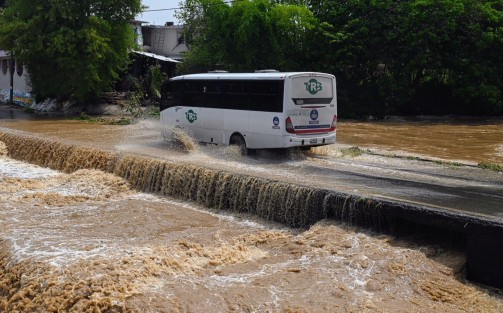 Así los ríos de respuesta rápida después de las lluvias en los alrededores de Actopan. Los habitantes comentan  que si siguen las lluvias, habría desbordamientos