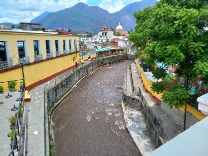 El alcalde de Orizaba, Juan Manuel Diez, anunció que Orizaba declinaron la invitación a celebrar el Tianguis Nacional de Pueblos Mágicos, ya que requiere una inversión de 35 mdp, y ni gobierno estatal  ni federal están en disposición de apoyar, al tiempo que se requiere de obras en el Pueblo Mágico. 