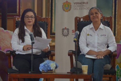La Secretaría de Cultura Silvia Alejandra  invitó a la 34ª Feria Nacional del Libro Infantil y Juvenil 2024, que se llevará a cabo del 12 al 21 de julio en el Colegio Preparatorio de Xalapal. En esta edición se buscará hacer conciencia acerca del cuidado del medio ambiente a través de la lectura.
