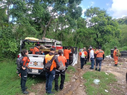 Gracias a los trabajos de búsqueda por parte del personal de Escuadrón Nacional de Rescate; Policía Estatal, Policía Municipal de las ciudades aledañas y de Protección Civil ya fue encontrado tercer cuerpo del tercer elemento de la Policía Municipal de Tepetlán.