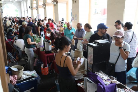 Gran afluencia en el último día del Festival Café Veracruz, en el centro de Xalapa. 