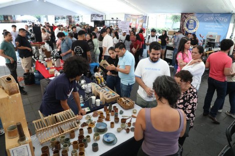Gran afluencia en el último día del Festival Café Veracruz, en el centro de Xalapa. 