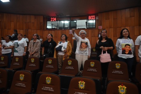 Colectivos de búsqueda de desaparecidos estuvieron presentes durante la presentación de la Iniciativa con proyecto de Decreto que reforma y adiciona diversas disposiciones de la Ley en materia de Desaparición de Personas para el Estado de Veracruz. 