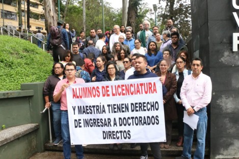  Comunidades, cuerpos colegiados y juntas académicas del Instituto de Investigaciones Cerebrales y otros centros de la Universidad Veracruzana, exigen la Destitución del titular de la Dirección General de Estudios de Posgrado de la UV, Edgar Javier González Gaudiano. 