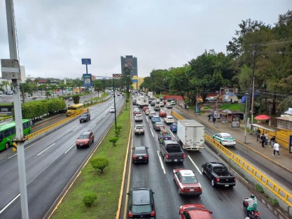 Gran promoción turística de Xalapa tiene así los accesos a la ciudad en estas vacaciones. Así el acceso por el Sur (Lázaro Cárdenas). 