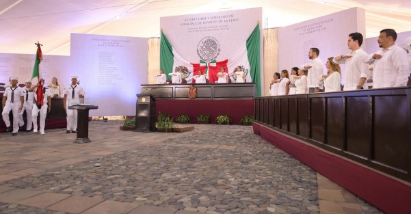 En Sesión Solemne, la LXVI Legislatura conmemoró el bicentenario de la instalación del Poder Legislativo del estado de Veracruz.  