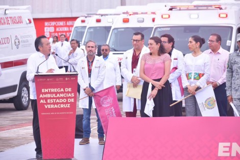 El Gobernador Cuitláhuac García Jiménez reiteró que al final de su administración se está haciendo una inversión de 3,600 millones de pesos en infraestructura y equipamiento. 