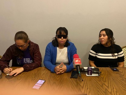 Carmen Márquez, víctima y sobreviviente de violencia ácida, y la diputada Marcela Fuente y Tanya Carola Viveros, destacaron la aprobación de la Ley Malena en el Congreso de Veracruz. 