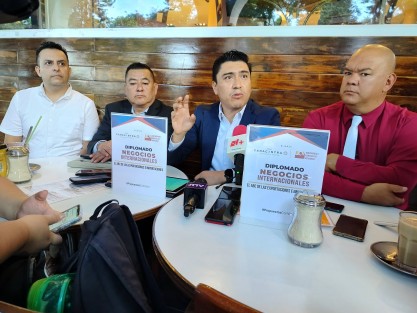 Integrantes de la Cámara Nacional de la Industria de Transformación (CANACINTRA) Xalapa hicieron un llamado a las próximas autoridades federales, estatales y locales, electas el 2 de junio, para que se sumen a una mesa de trabajo con el sector empresarial, escuchen sus propuestas y puedan trabajar en conjunto.