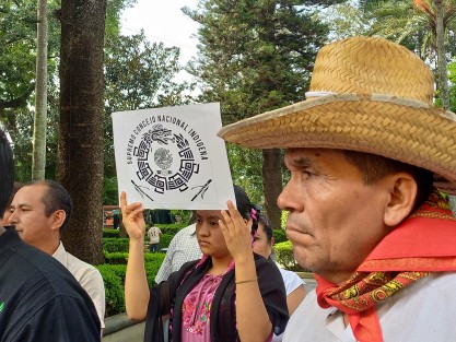 Cabe señalar que en su discurso a favor de los Pueblos Indígenas, algunos oradores tuvieron dificultad para hacer mención de grupos y zonas indígenas en la entidad. Pero se pronunciaron. 